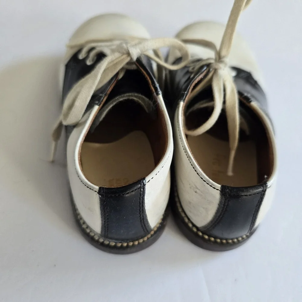 Vintage 1973 Baby Saddle Shoes Black White Pro-tek-tiv Hard‎ Bottom Size 6.5